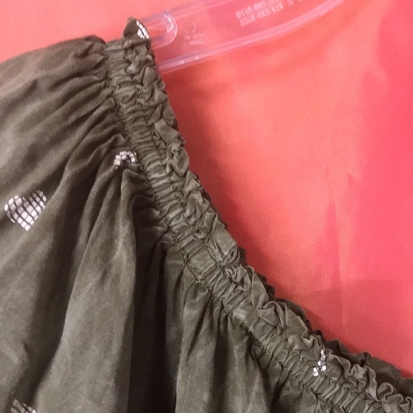 EASEL Women’s Peasant Style Top Green with White Hearts Sz L Ruffle bell sleeve - Picture 3 of 10